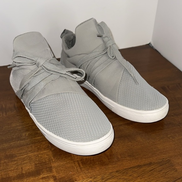 Steve Madden Lancer Women’s gray tennis shoes size 7.5 M - Picture 2 of 11